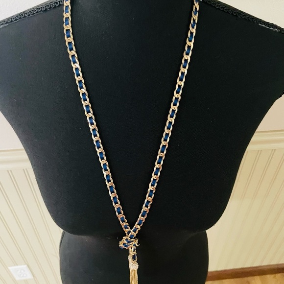 Elegant Gold and Blue Chain Necklace - Picture 2 of 3